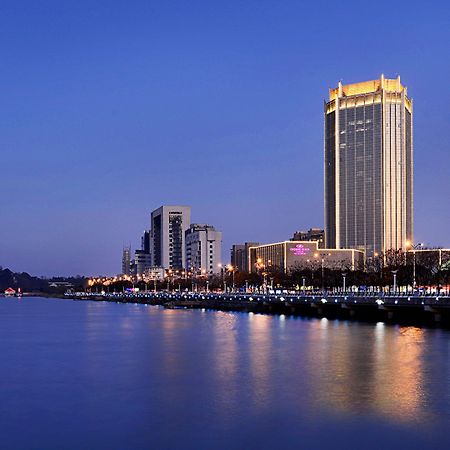 ホテル Crowne Plaza Zhenjiang By Ihg エクステリア 写真