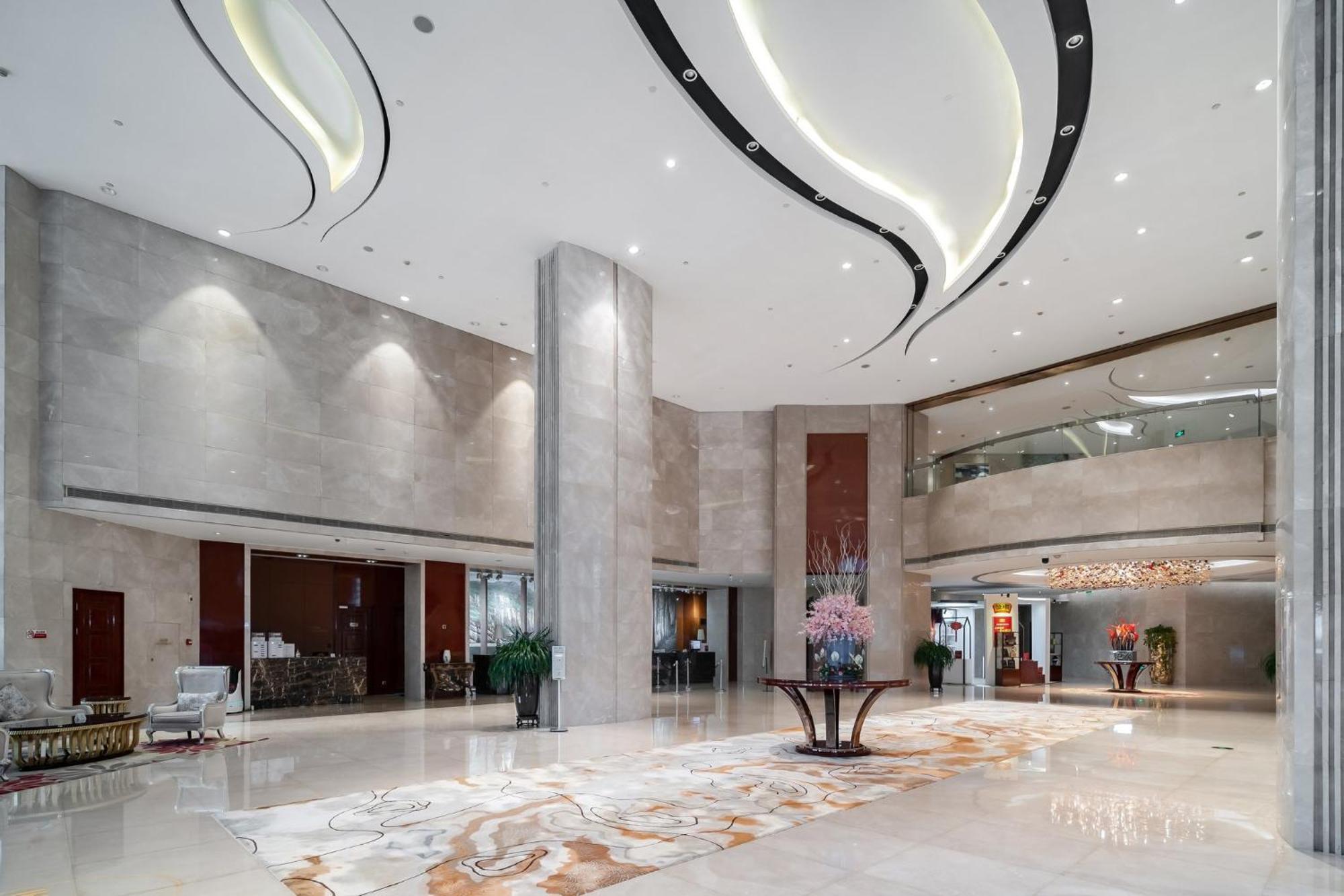 ホテル Crowne Plaza Zhenjiang By Ihg エクステリア 写真