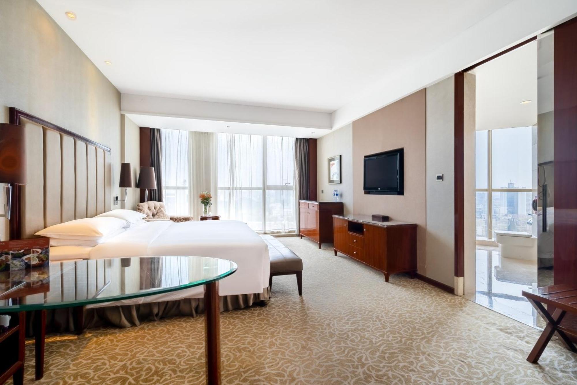 ホテル Crowne Plaza Zhenjiang By Ihg エクステリア 写真