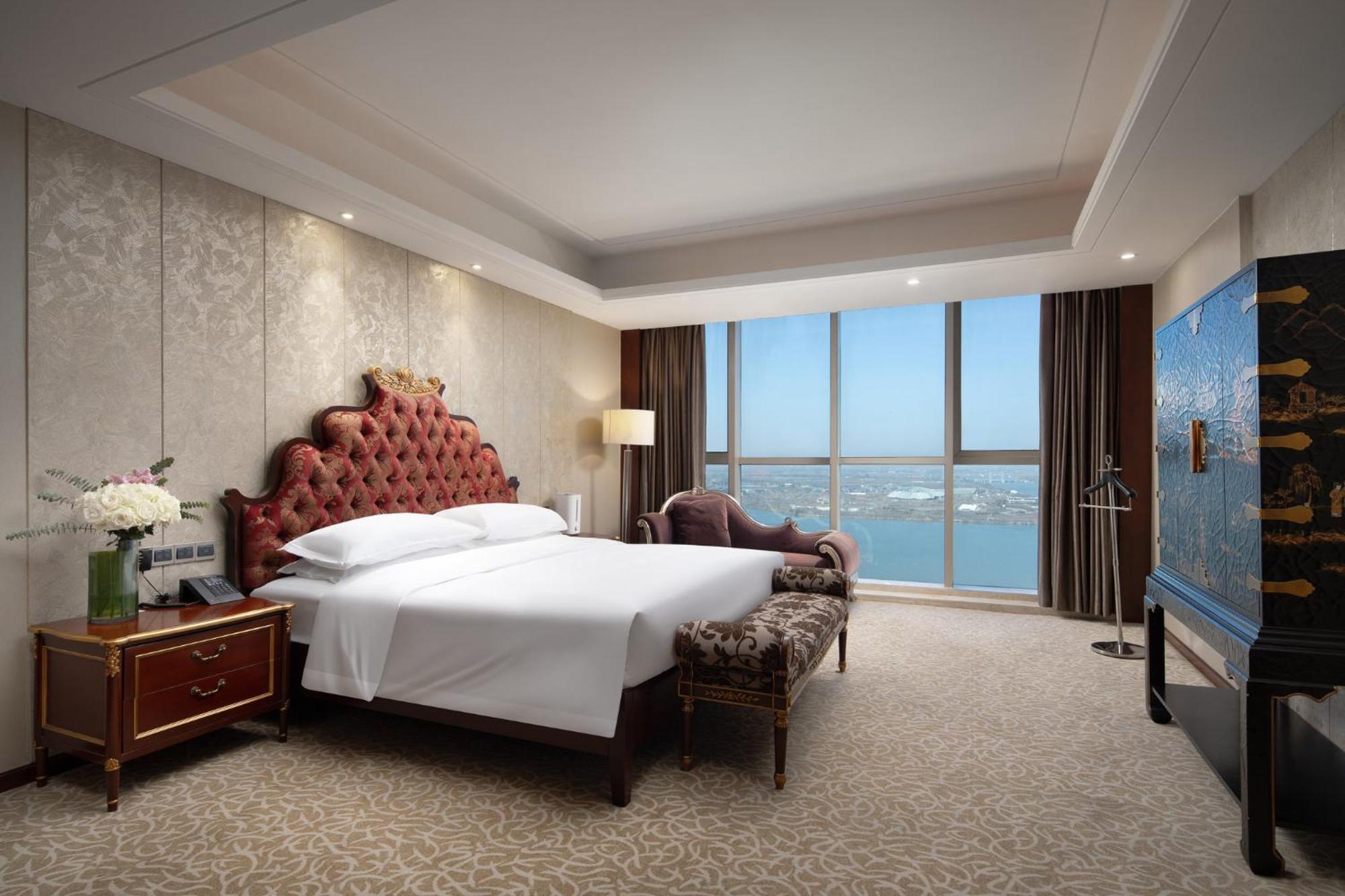 ホテル Crowne Plaza Zhenjiang By Ihg エクステリア 写真